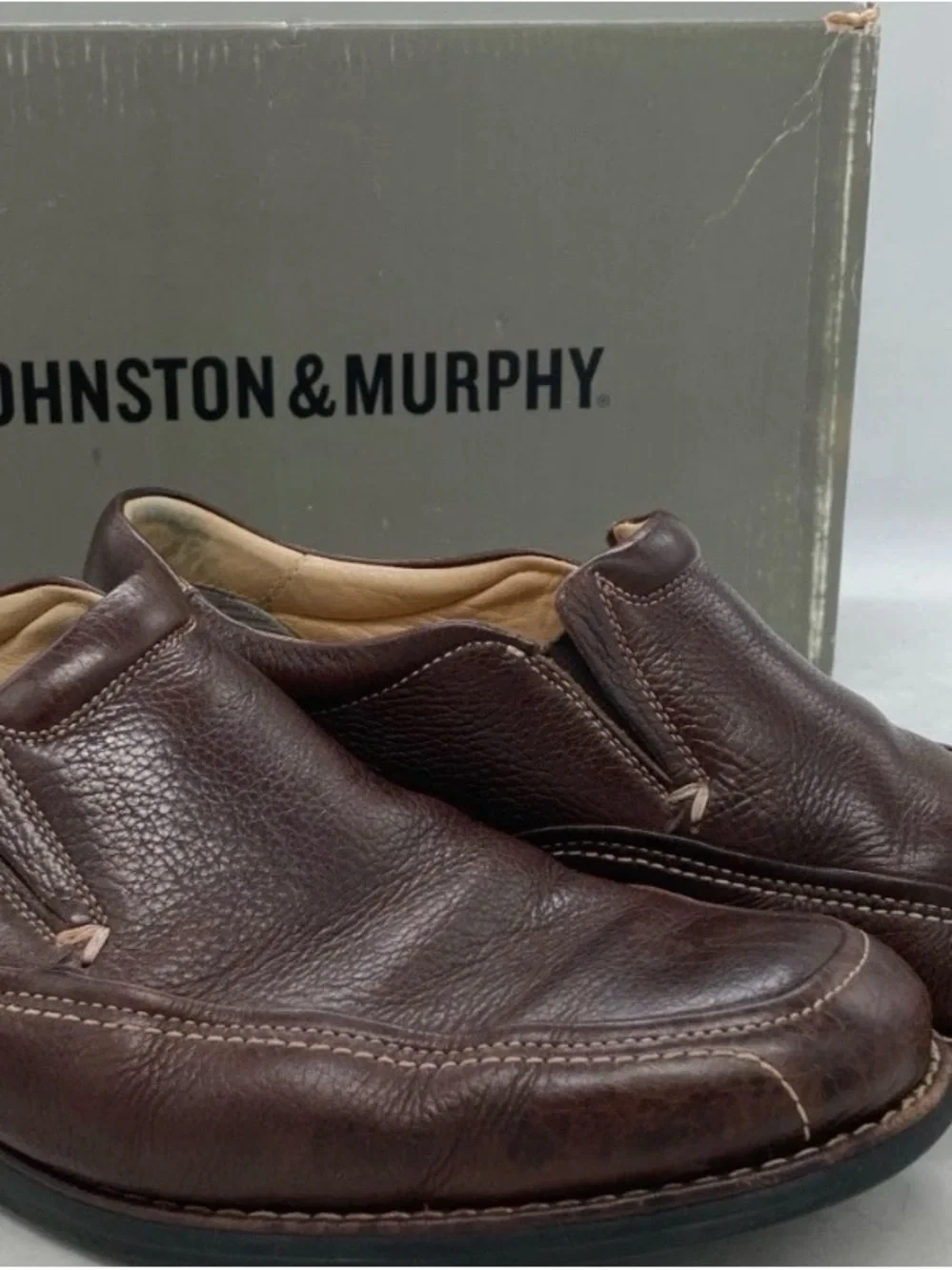 Johnston & Murphy Dark Brown Leather Slip-On Loafers 9M with box